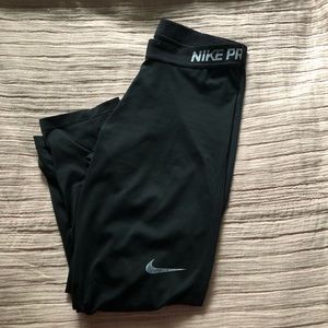 Nike Pro Black Capri leggings M